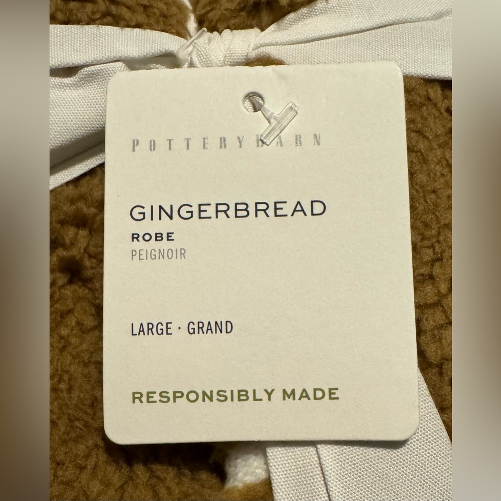 #610 - Pottery Barn Unisex Gingerbread Cozy Plush Teddy Bear Holiday Robe - Picture 8 of 15